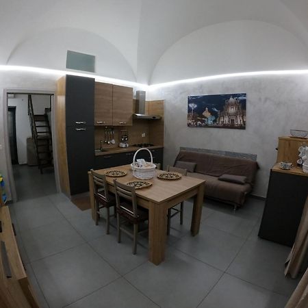 Aitho Apartment 45 Katania Zewnętrze zdjęcie